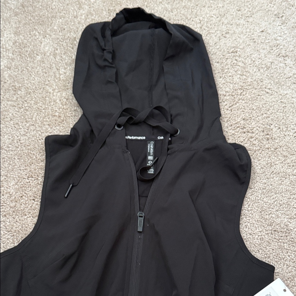 Calvin Klein Black Sleeveless Zip-Front Top with Hood - Picture 3 of 5
